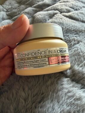 Confidence in a Creamy Jar - Neutral Beige & Silver